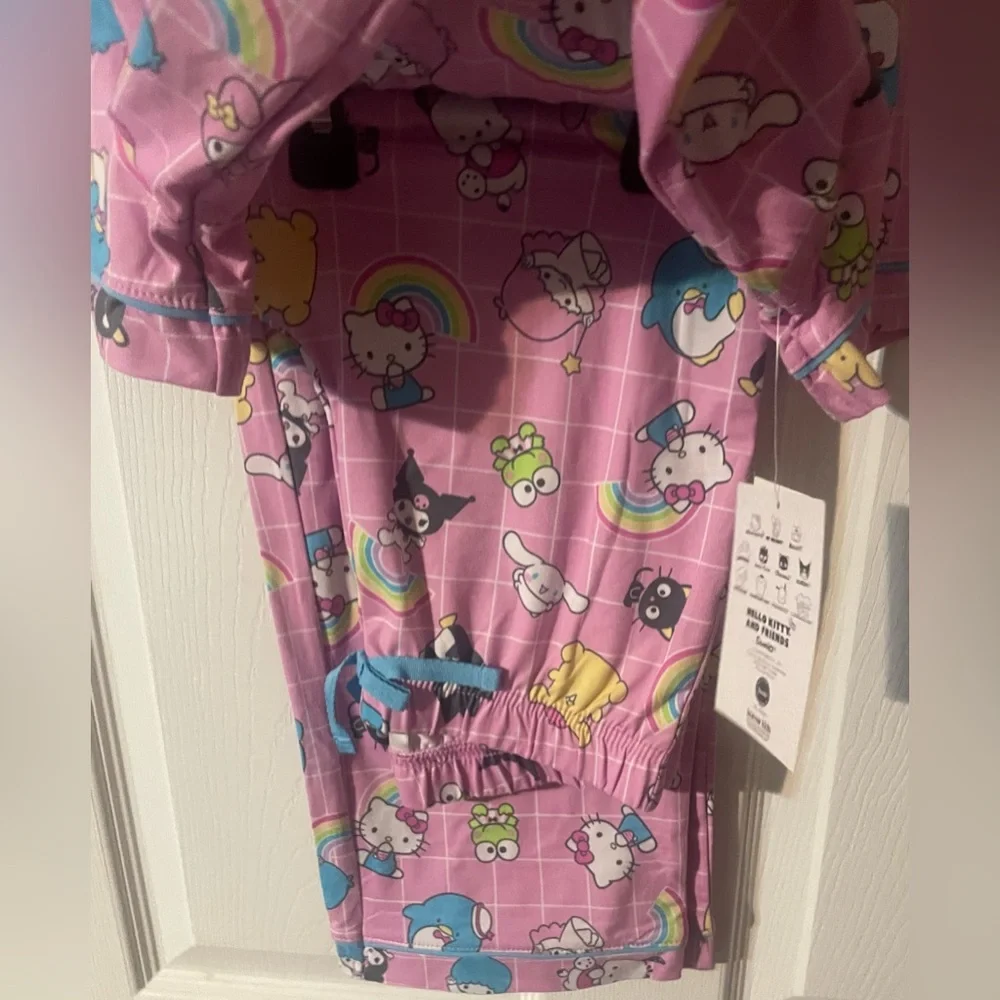 NWT Hello Kitty & Friends Girls 2-Piece PJ Set Pink Rainbow Sleepwear‎ Sz S 6/6X